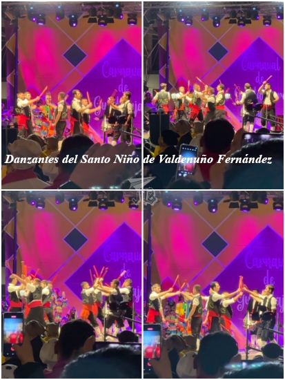 Danzantes del Santo Niño clashing batons