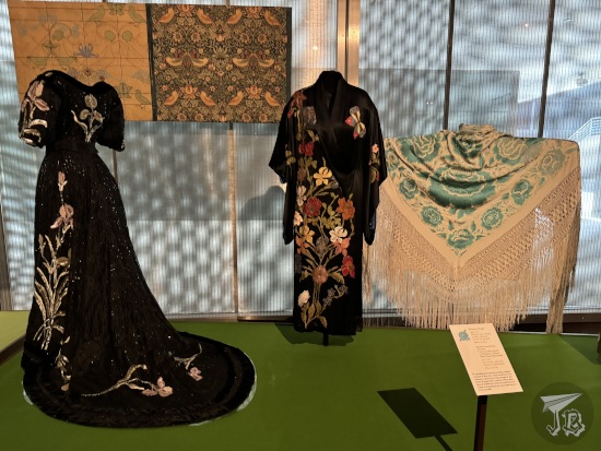 Wearing a garden Temporary exhibition