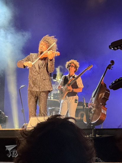 Ara Malikian playing violin