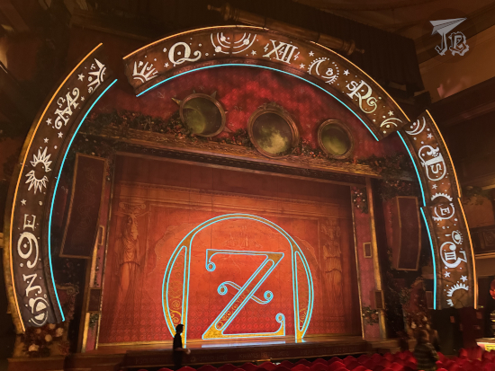 Wicked stage, surrounded by a circle of runes and a stylised Z in the middle