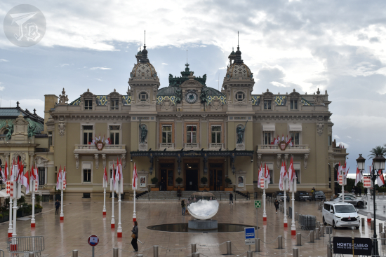 Outside the Casino de Montecarlo.